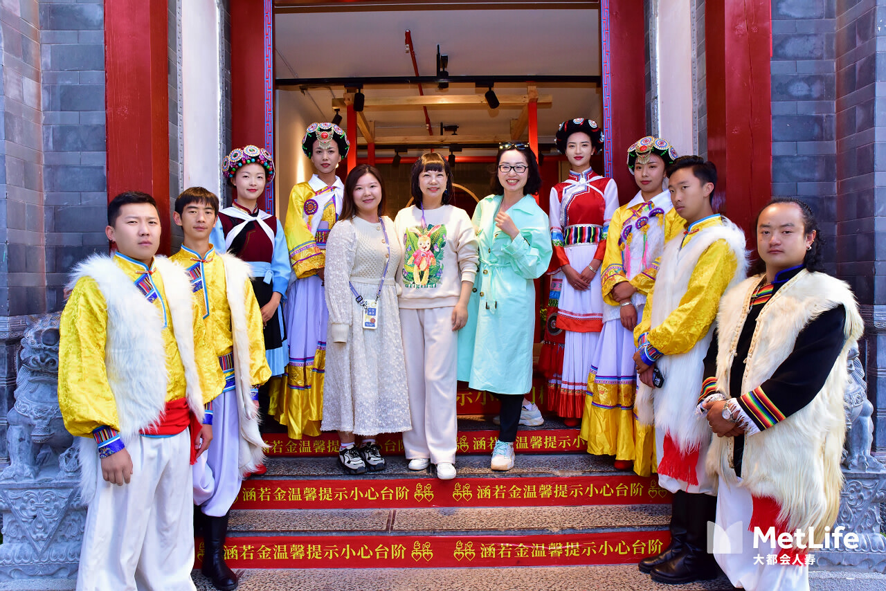麗江古城納西喜宴會(huì)議晚宴